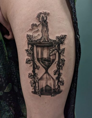 Hourglass with Candle and Ivy